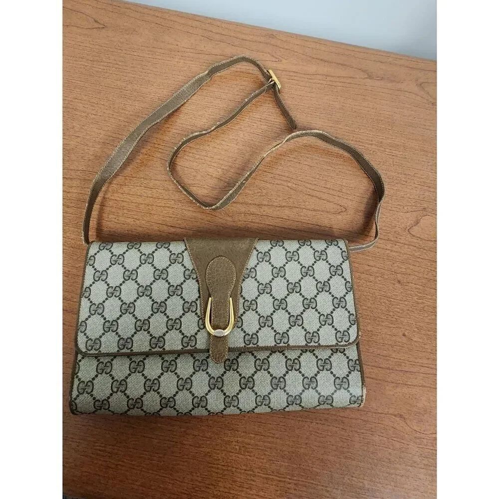 Gucci Authentic Shoulder Bag from the Accessories Collection with CERTIFICATE OF
